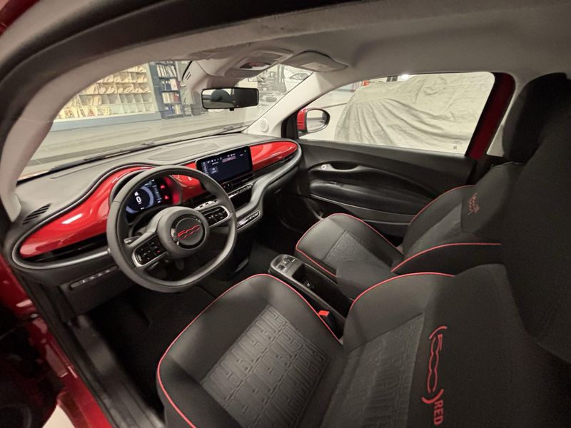 New 2024 Fiat 500e Inspi(red)Image 5