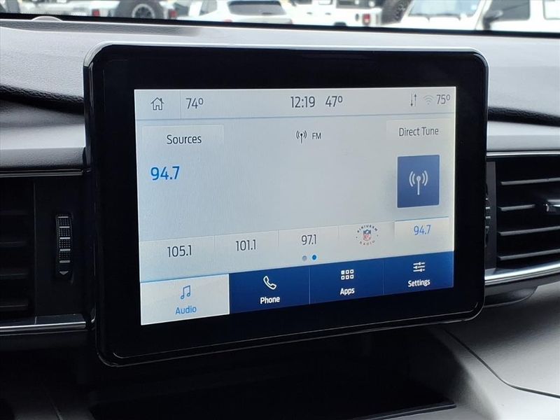 Used 2022 Ford Explorer XLTImage 23