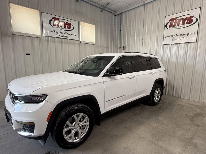 Used 2023 Jeep Grand Cherokee L LimitedImage 18