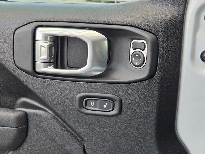 New 2026 Jeep Wrangler 4-door 85th Anniversary Edition