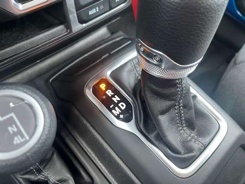 New 2025 Jeep Wrangler 4-door SaharaImage 23