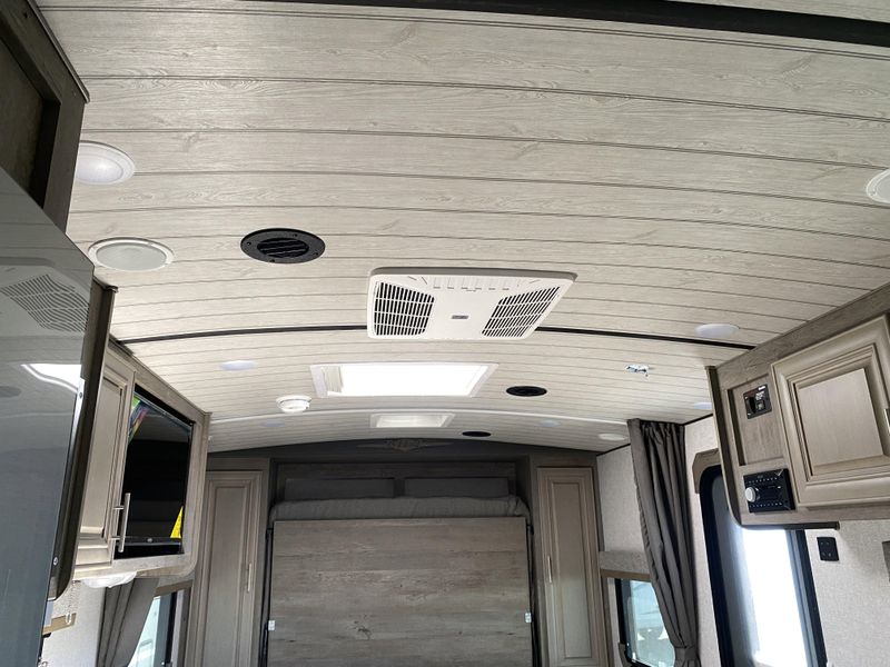 New 2026 ARCTIC FOX 22GT EDGE Image 21