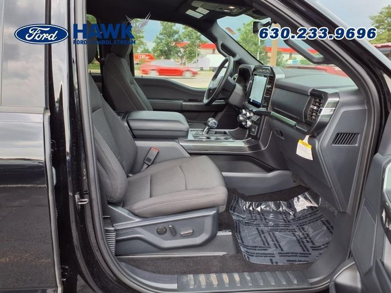 2023 Ford F-150 XLT photo 26