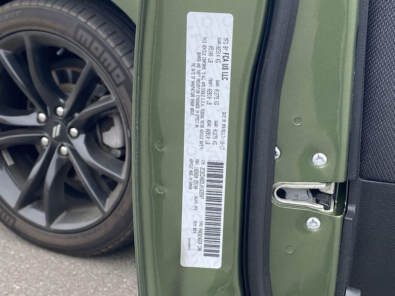 2018 Dodge Charger SXTImage 8