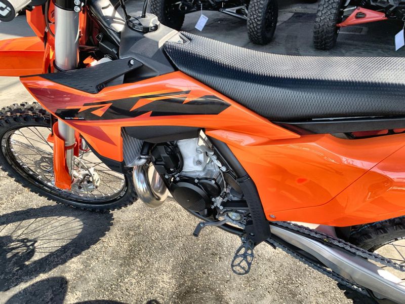 New 2025 KTM 300 SX Image 12