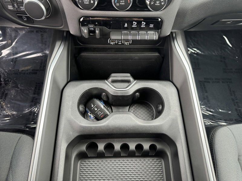 2025 RAM 1500 Big HornImage 24