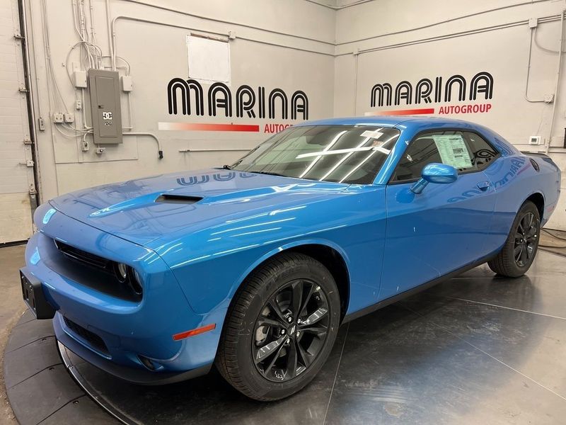 2023 Dodge Challenger Sxt AwdImage 6