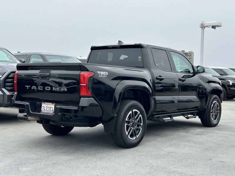Used 2024 Toyota Tacoma TRD SportImage 3