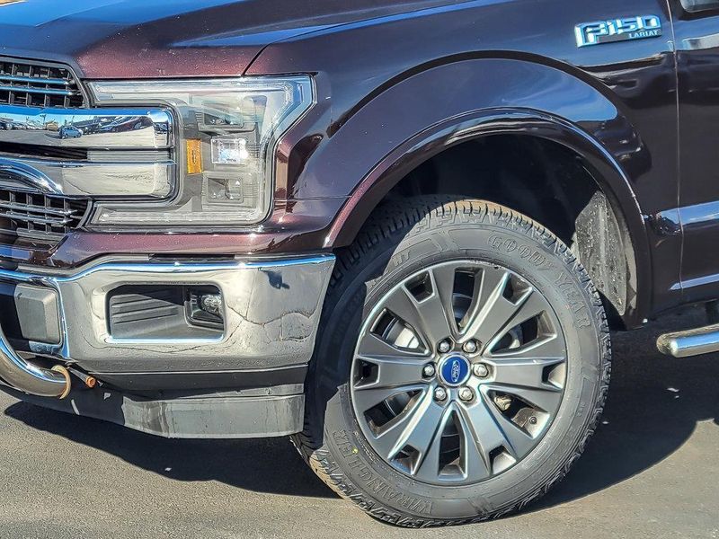2019 Ford F-150 Lariat photo 2