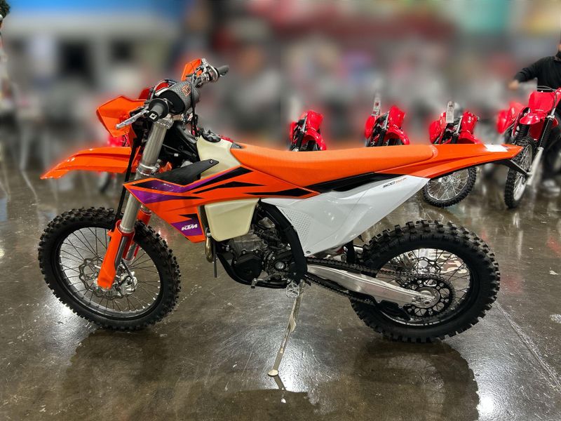 New 2024 KTM 500 XW-F Image 18