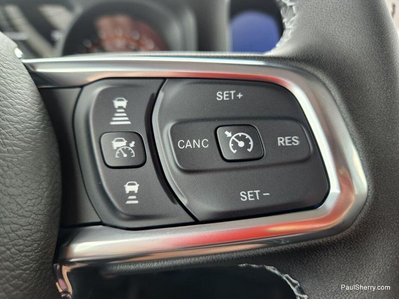 New 2025 Jeep Wrangler 4-door Sahara