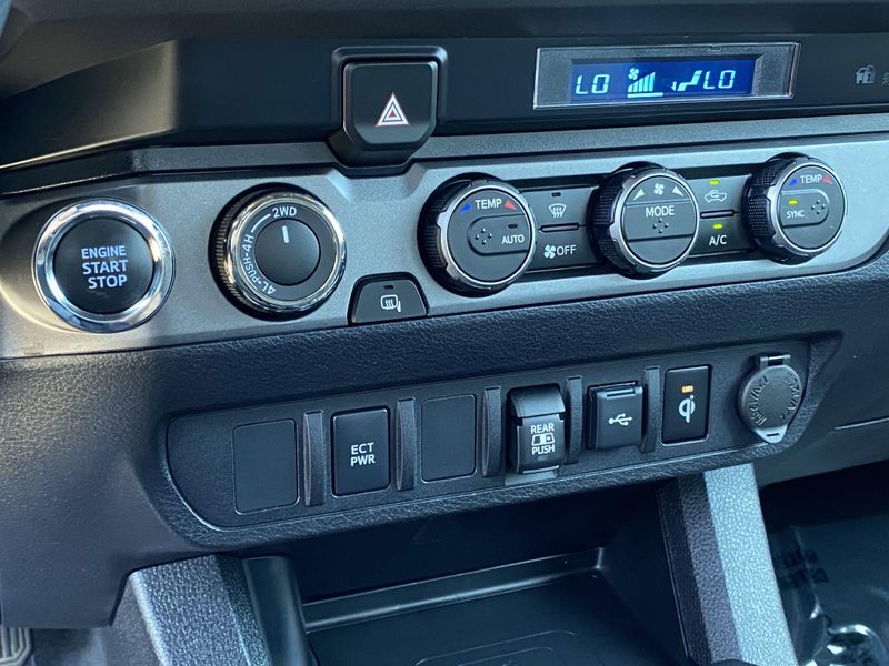 2023 Toyota Tacoma TRD Off-RoadImage 23