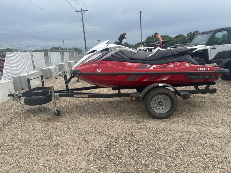 2025 VOYAGER 1 PLACE WATERCRAFT 