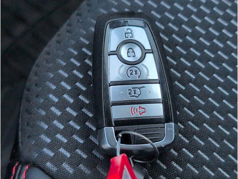 Used 2024 Ford Escape ST-LineImage 19