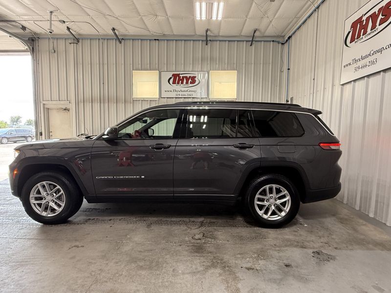 Used 2025 Jeep Grand Cherokee L LaredoImage 15
