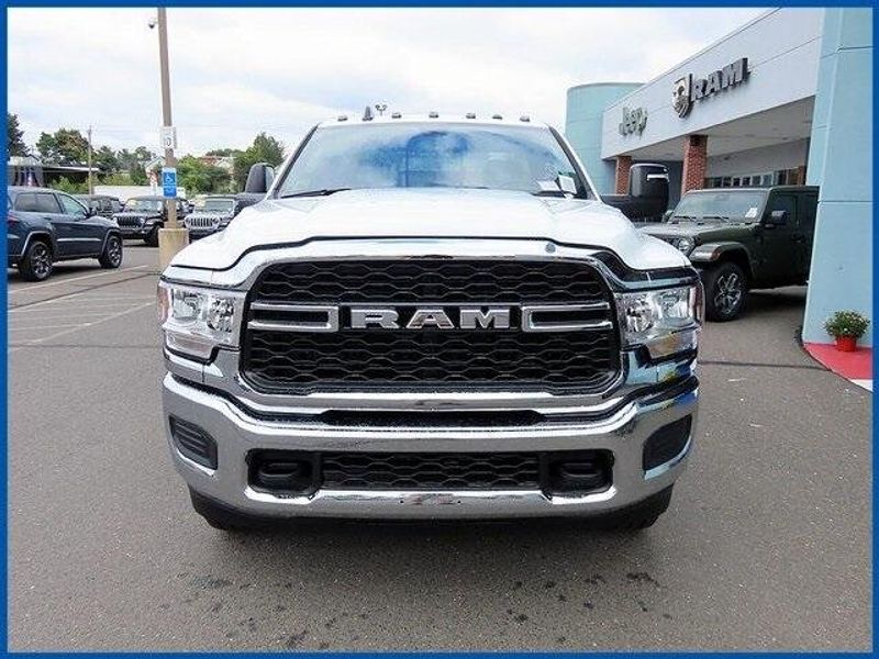 2024 RAM 2500 TradesmanImage 3