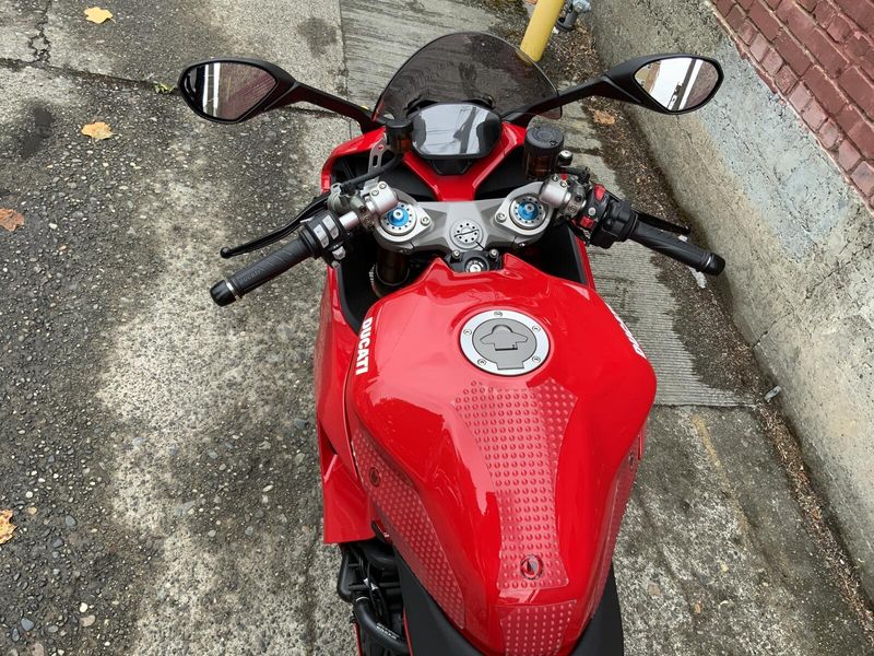 Used 2023 Ducati SUPER SPORT 950S 