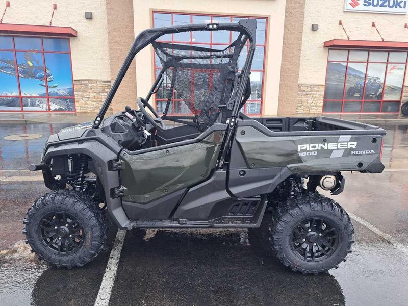 2025 Honda PIONEER 1000 DELUXE 