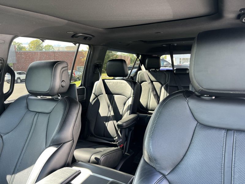 2024 Jeep Wagoneer L Series II CarbideImage 20