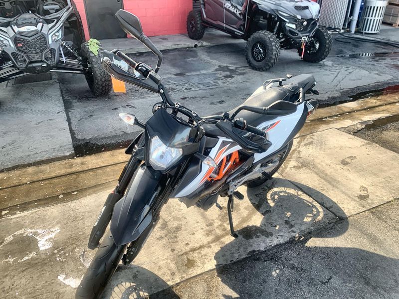 Used 2020 KTM SMC 690 R Image 21