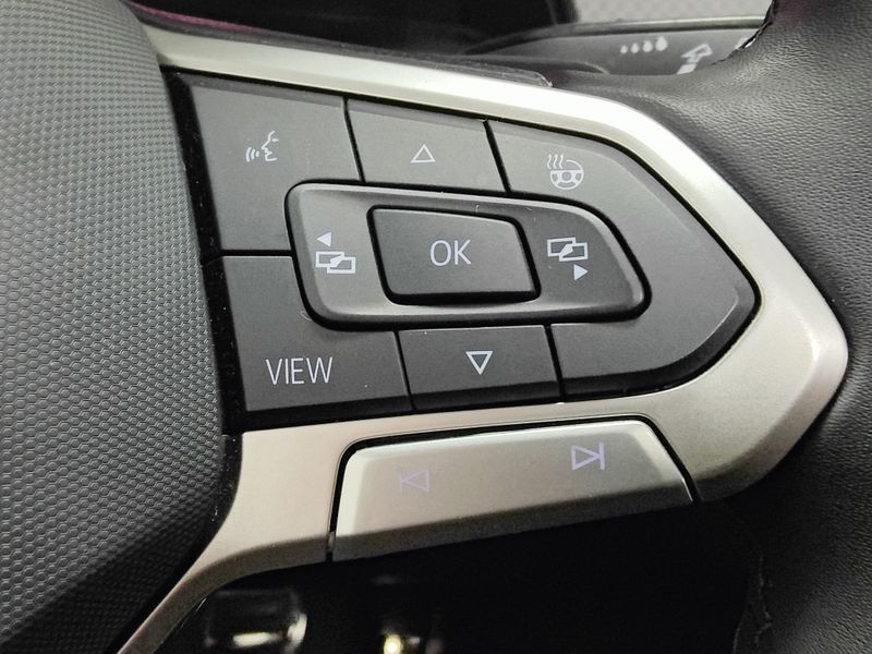 Used 2024 Volkswagen Atlas AWD Peak Edition SEL w/Sunroof/NavImage 34