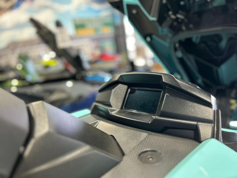 New 2025 Yamaha VX LIMITED HO Image 22