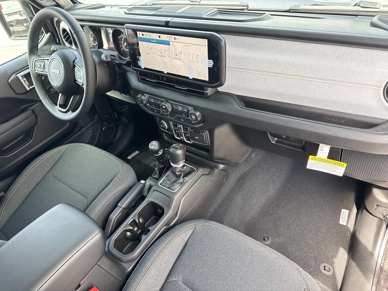 New 2026 Jeep Gladiator Sport S 4x4