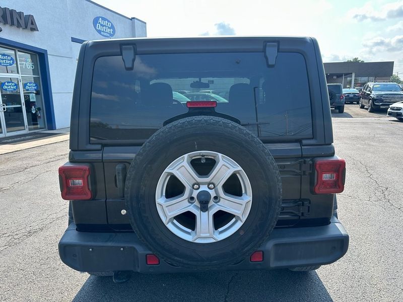 2019 Jeep Wrangler Sport SImage 12