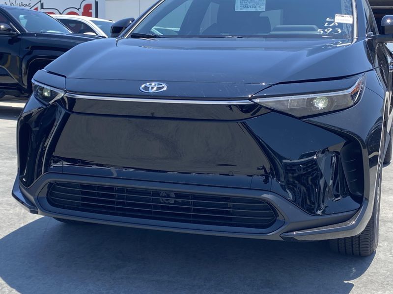 New 2025 Toyota bZ4X XLEImage 7