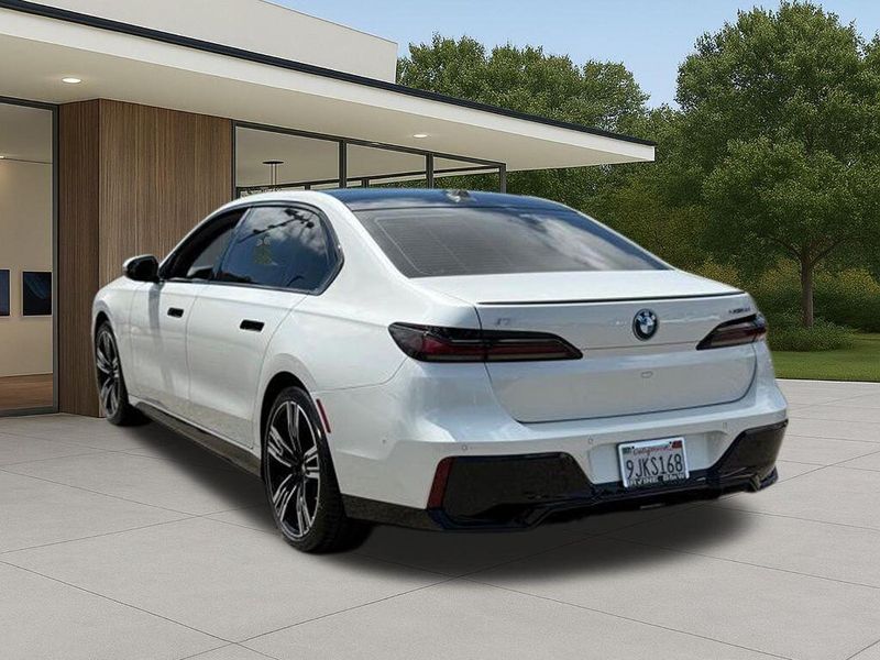 Used 2024 BMW i7 xDrive60Image 12