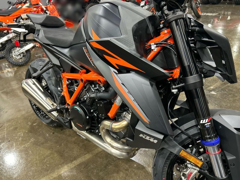 New 2026 KTM 1390 SUPER DUKE R EVO Image 24