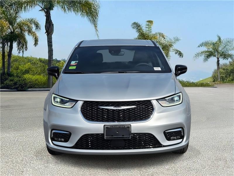 New 2026 Chrysler Pacifica Select FWD