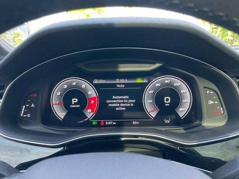 2021 Audi Q7 Premium Plus