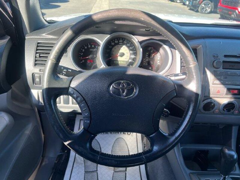 Used 2009 Toyota Tacoma PreRunnerImage 13