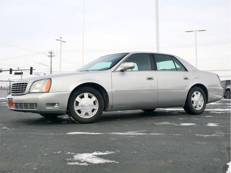 2005 Cadillac DeVille Image 8