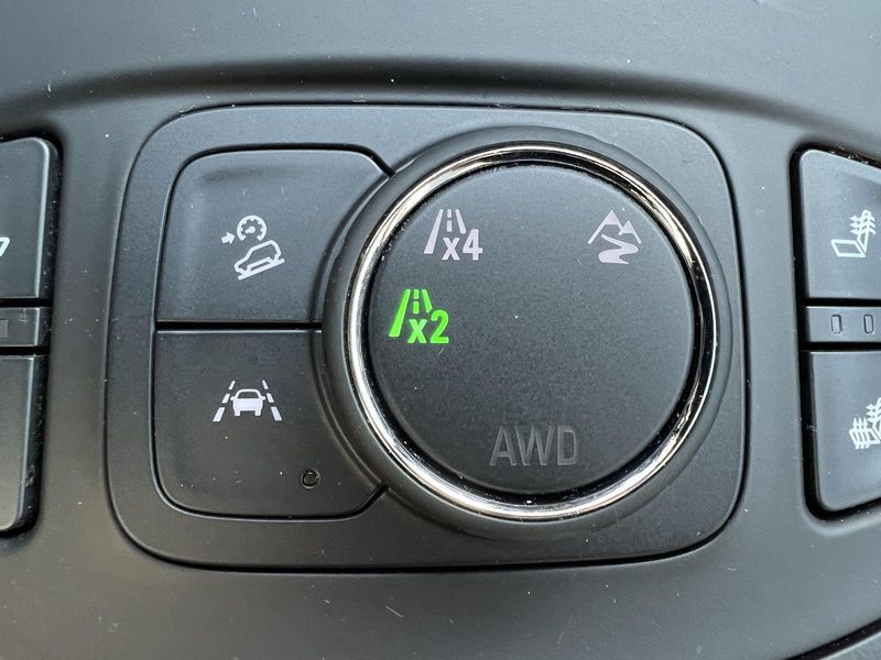 2023 Gmc Terrain SLT photo 32