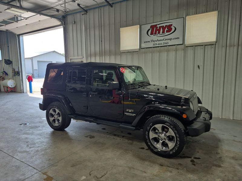 Used 2016 Jeep Wrangler Unlimited SaharaImage 2