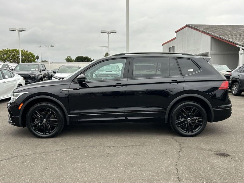 2022 Volkswagen Tiguan 2.0T SE R-Line BlackImage 7