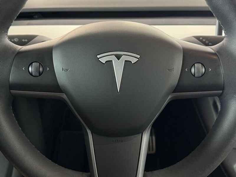 2023 Tesla Model Y PerformanceImage 5