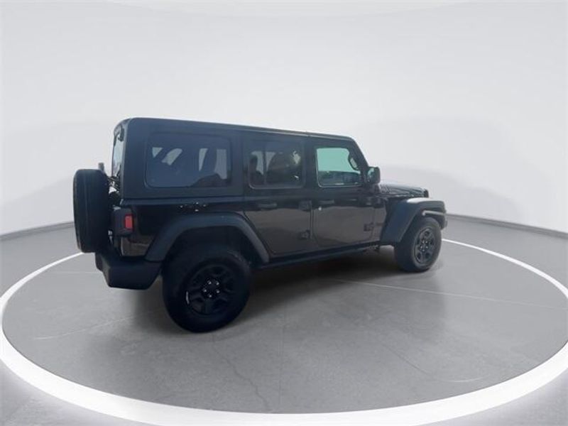 New 2026 Jeep Wrangler 4-door SportImage 8
