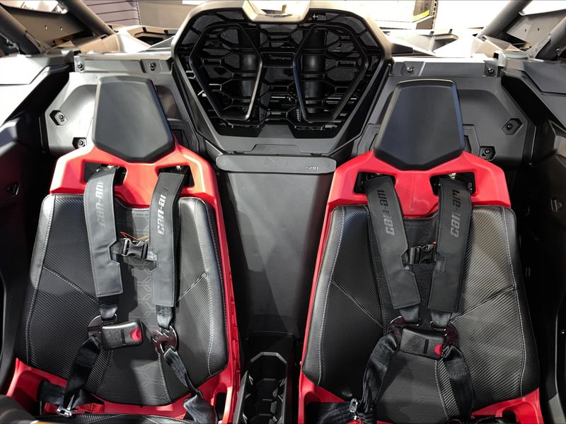 2025 Can-Am MAVERICK R MAX X RS WITH SMART-SHOX 999T DCT Image 2
