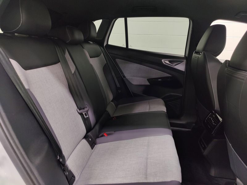 Used 2024 Volkswagen ID.4 StandardImage 13