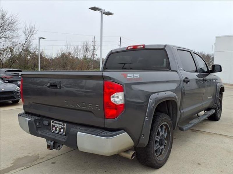 2016 Toyota Tundra SR5Image 11