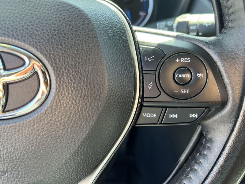 2023 Toyota RAV4 Hybrid XLE PremiumImage 12