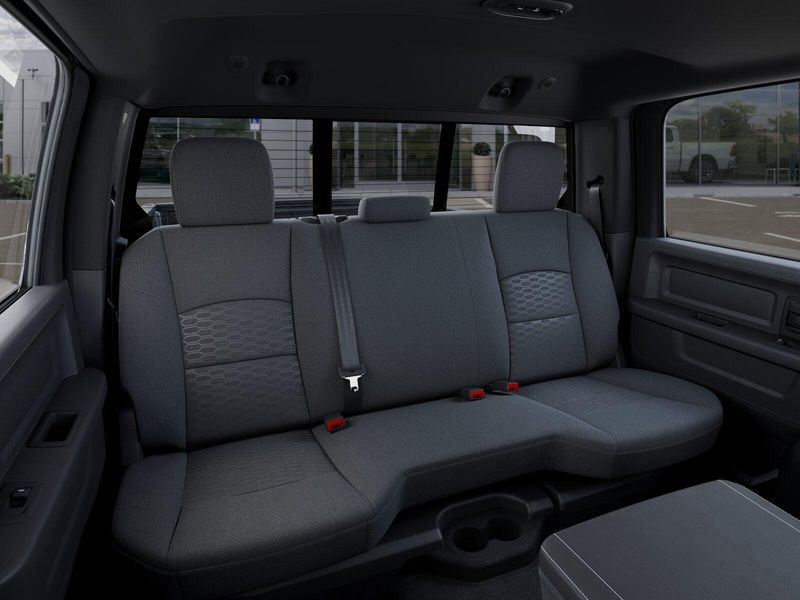 New 2026 RAM 2500 Black Express Crew Cab 4x4 6
