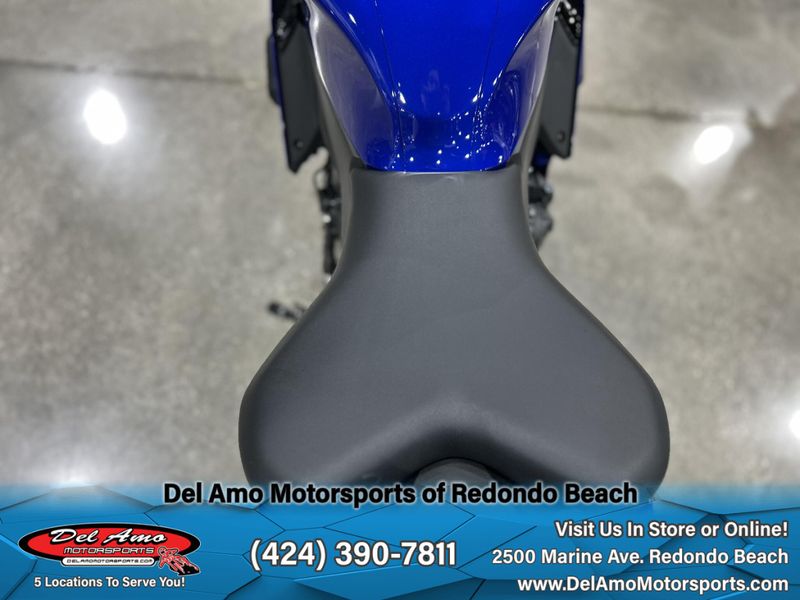 2025 Yamaha YZF-R7 Image 8