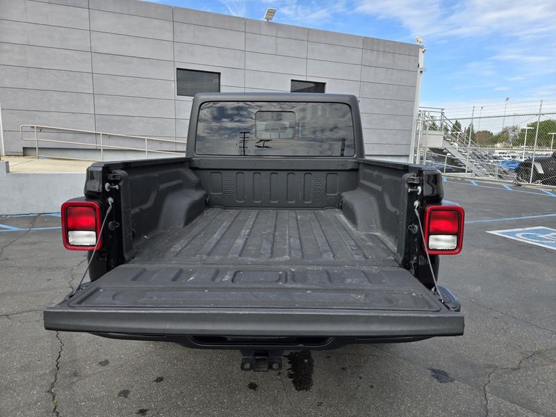 Used 2020 Jeep Gladiator Sport S 4x4