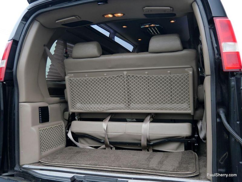 2018 GMC Savana 2500 Image 18