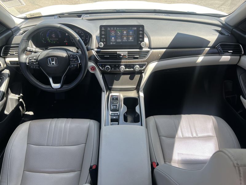 2019 Honda Accord Hybrid TouringImage 21
