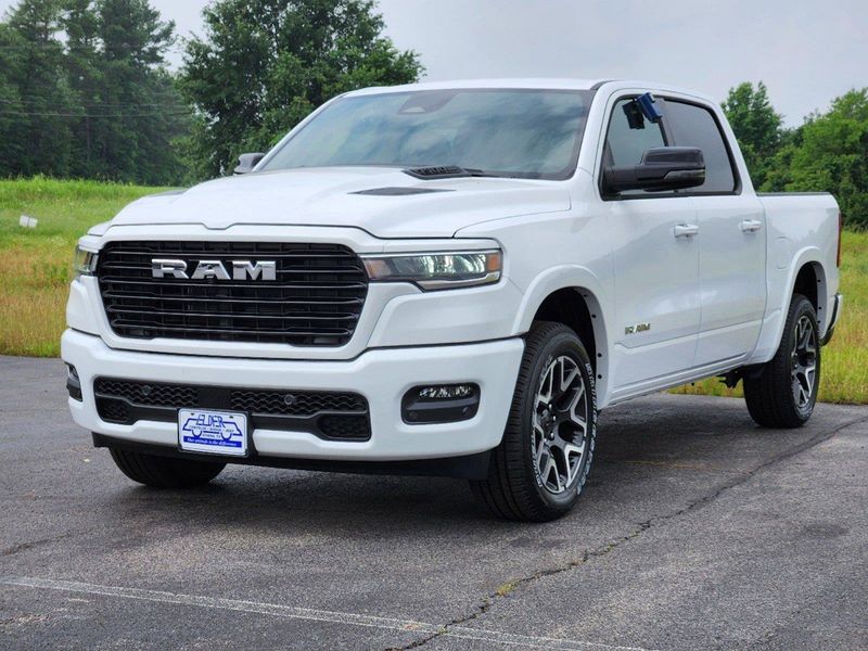 2025 RAM 1500 Laramie Crew Cab 4x4 5